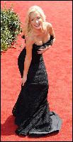 angela_kinsey_3 (320x626, 46 kБ...)